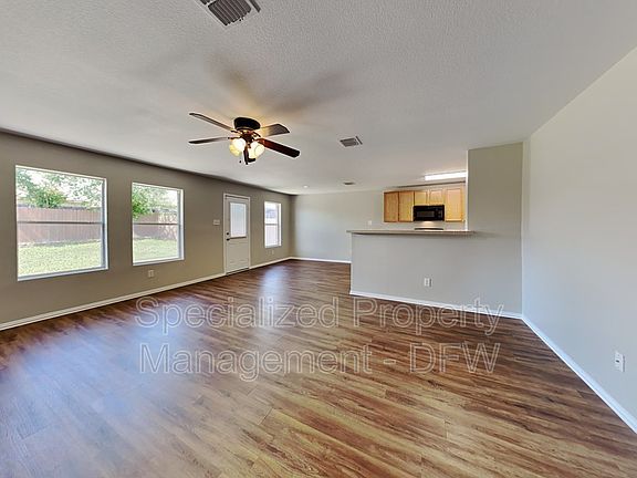 3rd image of 1222 Bellevue Dr