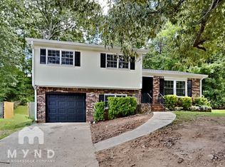 4169 Rocky Face Dr, Douglasville, GA 30135