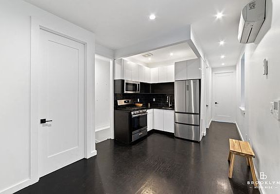 4th image of 328 Eldert St #1C