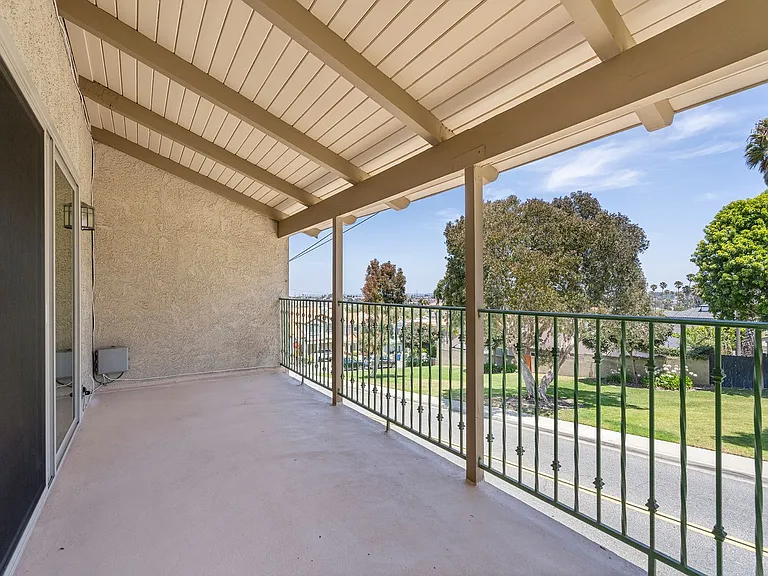 1822 Spreckels Lane — Photo 11