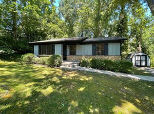 24 Melton Dr, Asheville, NC 28805