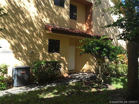 3rd image of 21375 Marina Cove Cir APT 17A
