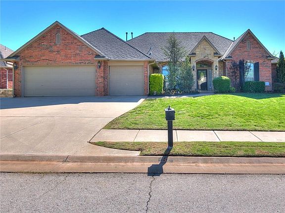 2nd image of 3230 Amberwood Ct