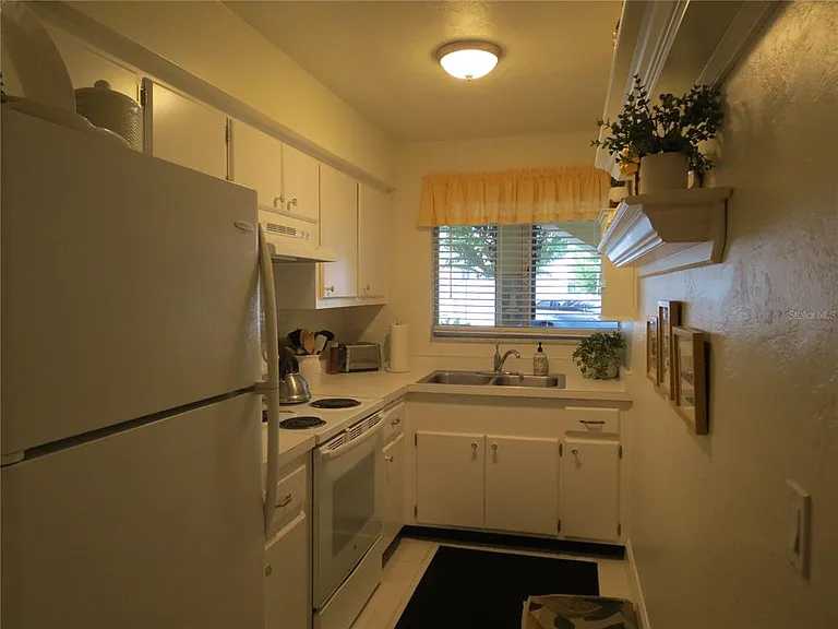 615 S Palm Ave #4 — Photo 8