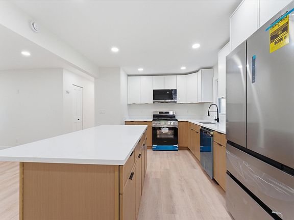 5th image of 7740 Bertram Ave