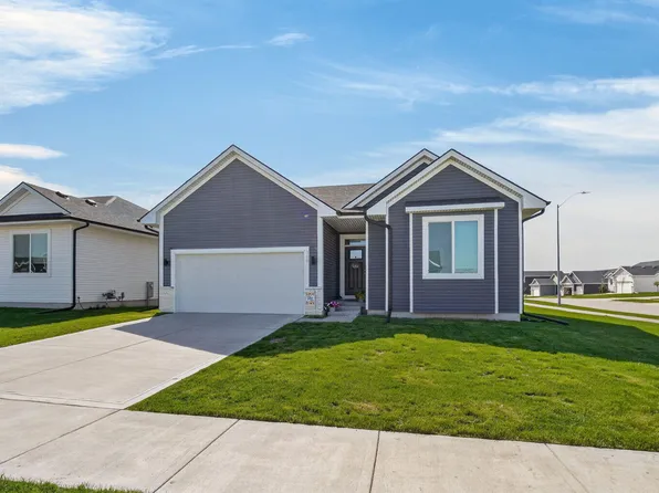720 NE Pearl Dr, Ankeny, IA 50021