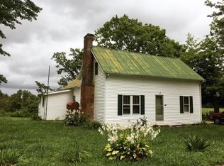 365 Jr Gray Rd, Greeneville, TN 37743