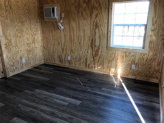 4th image of 110 Pine Tree Loop #B