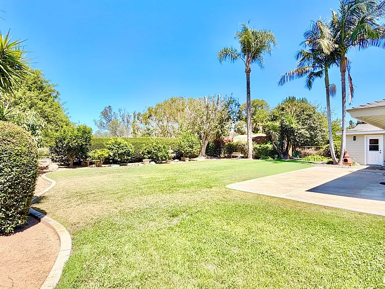 1537 McDonald Rd — Photo 17