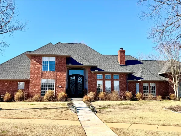 18 Dover Cir, Bossier City, LA 71111