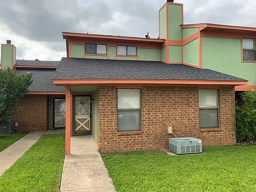 1053 Rambling Oaks Dr Photo 1