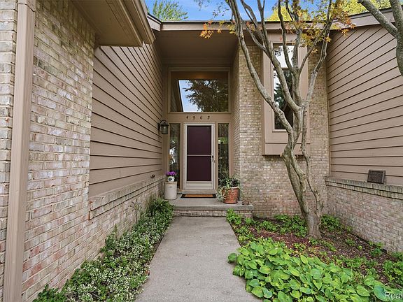 5th image of 4963 Countryside Dr