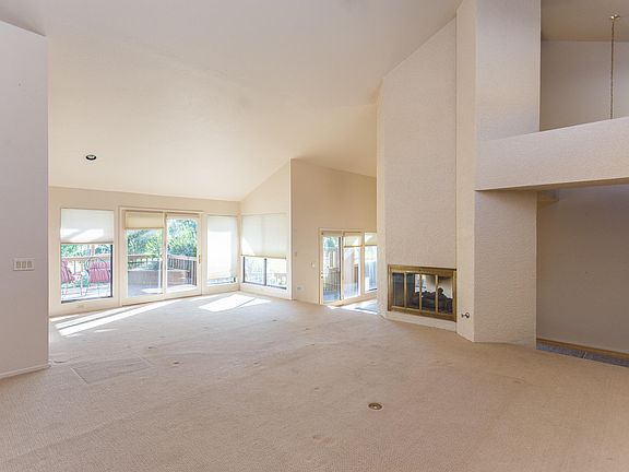 3rd image of 2215 Clubhouse Dr