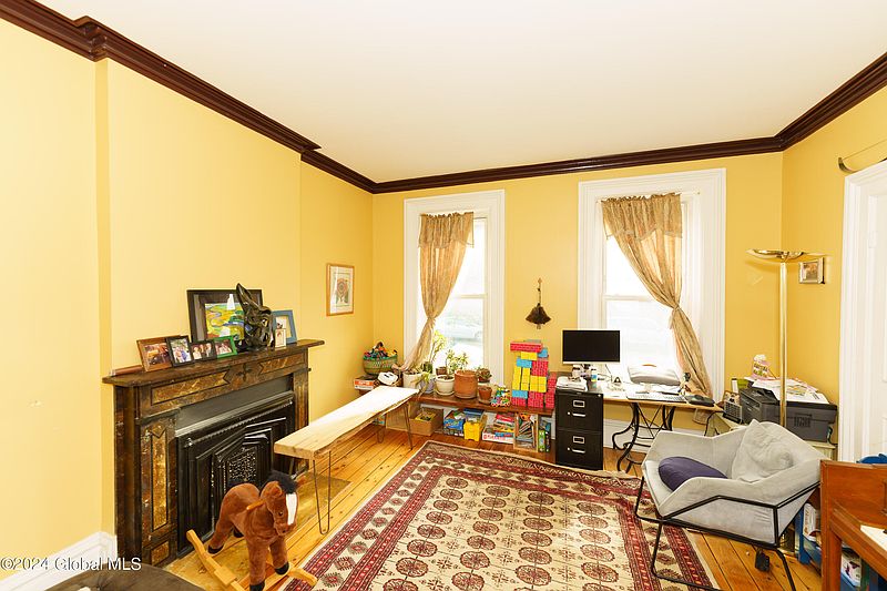 4th image of 363 3rd Street
