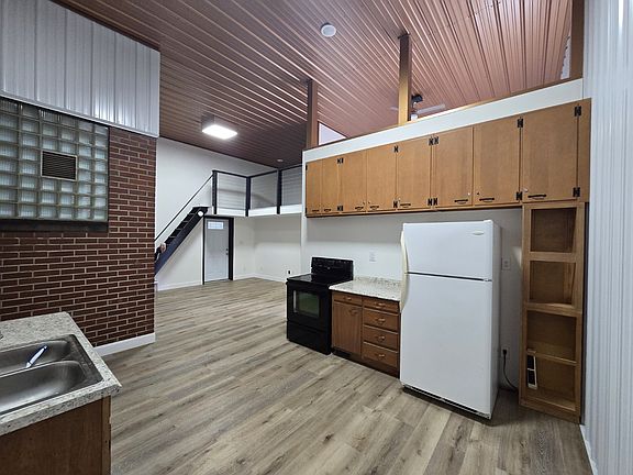 5th image of 515 Cherry Way #B
