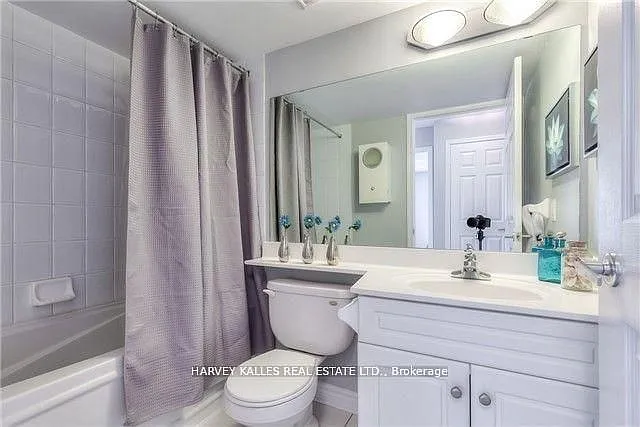19 Barberry Pl W #703 — Photo 12
