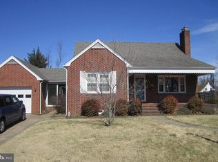 582 Forest View Rd, Linthicum, MD 21090