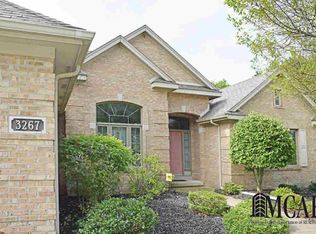 3267 Deer Creek Dr, Lambertville, MI 48144