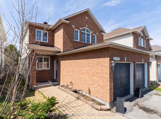 2164 Sojourn St, Ottawa, ON K4A 4E2