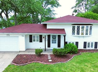 1412 N Dwiggins St, Griffith, IN 46319