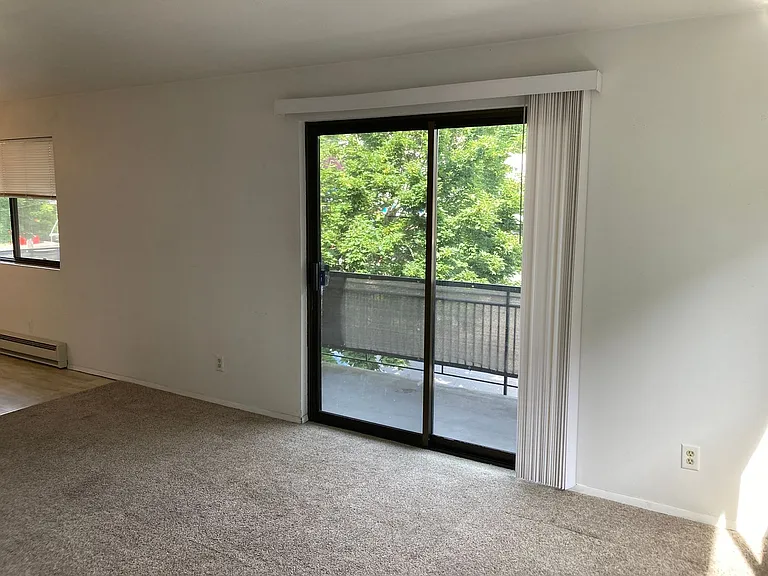 6549 California Ave SW — Photo 25