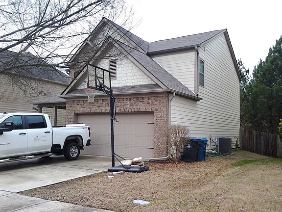3rd image of 750 Collingsworth Ln