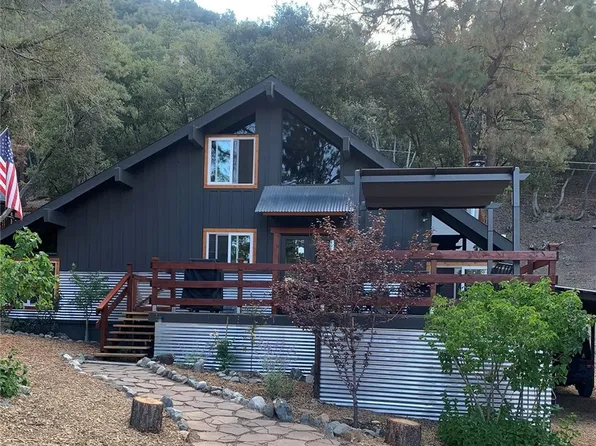 5298 Desert View Dr, Wrightwood, CA 92397