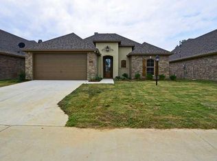 1122 Laurel Creek Dr, Shreveport, LA 71106
