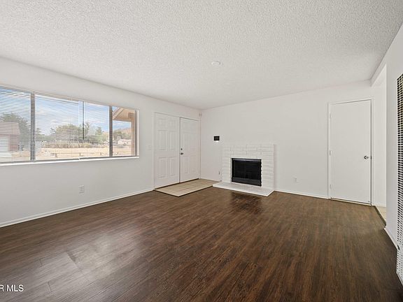 5th image of 17855 Lakespring Ave