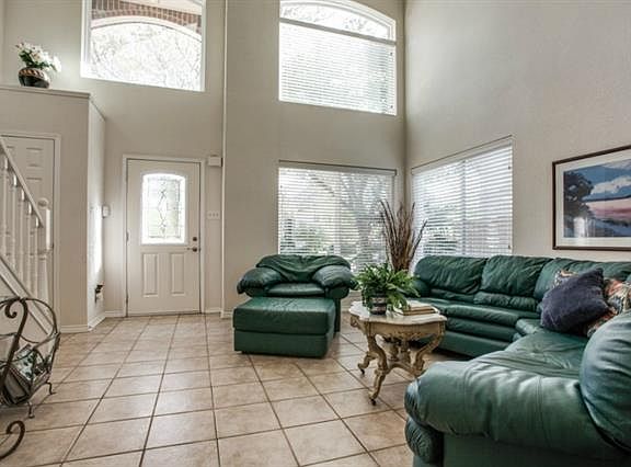 2nd image of 709 Marble Canyon Cir