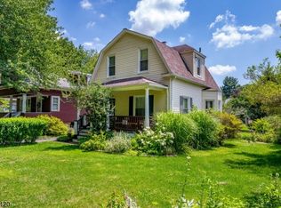 86 Glenside Ave, Summit, NJ 07901