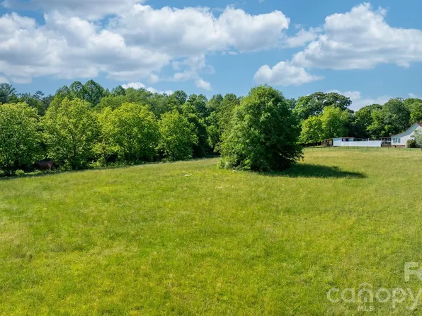 5587 Lee Cline Rd, Conover, NC 28613