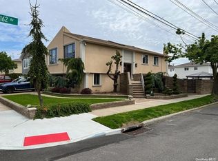161-51 85th St, Howard Beach, NY 11414