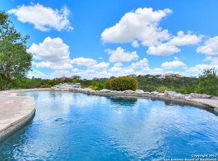 125 Paradise Point Dr, Boerne, TX 78006