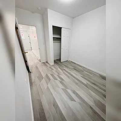 Rented by E Realty International Corp | media 16