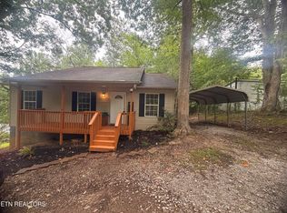 498 Bazel Rd, Harriman, TN 37748