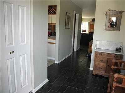2nd image of 921 Harlem Ave APT 18