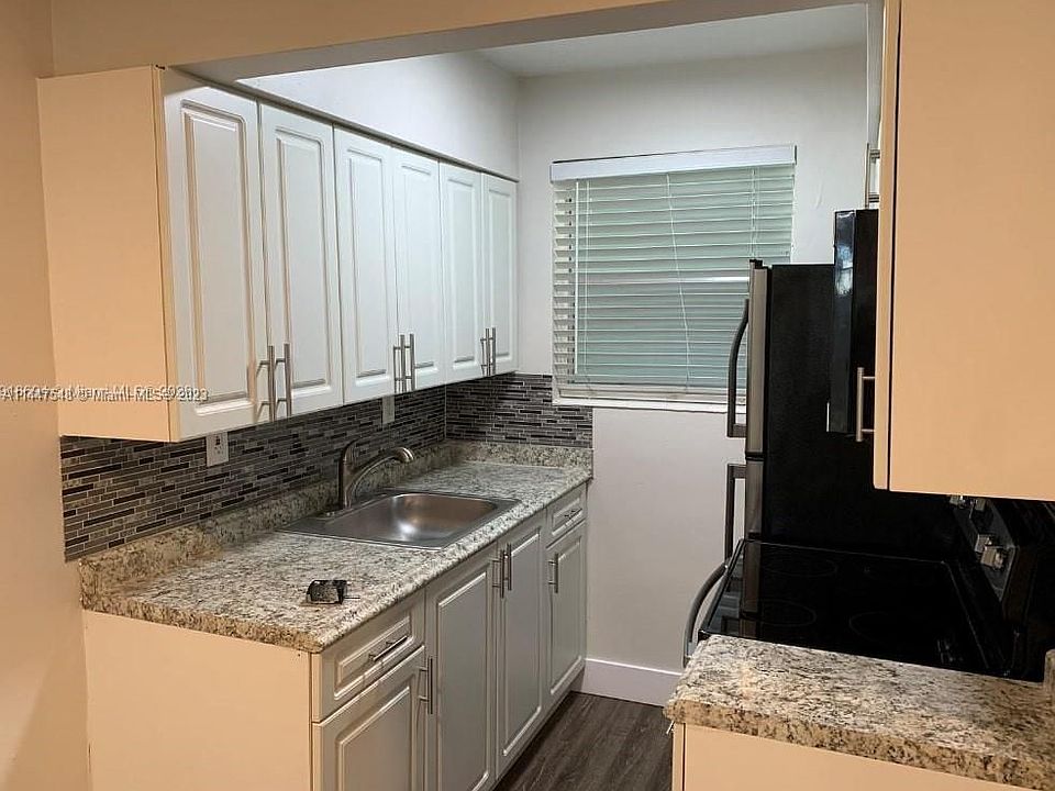 1st image of 2222 Fillmore St #105
