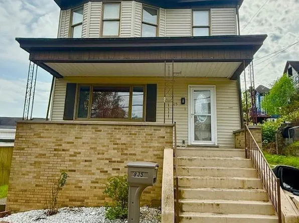 835 Grant Ave, Martins Ferry, OH 43935