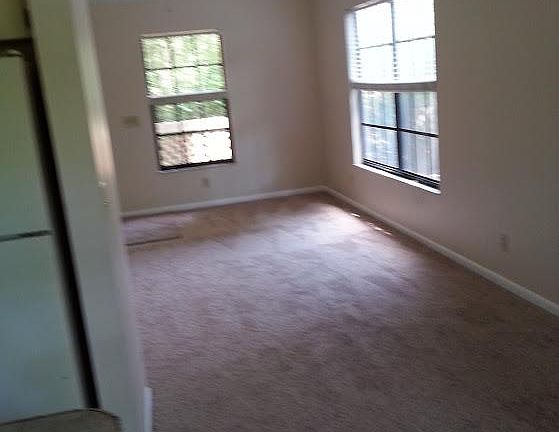 4th image of 2736 Park Dr APT 1