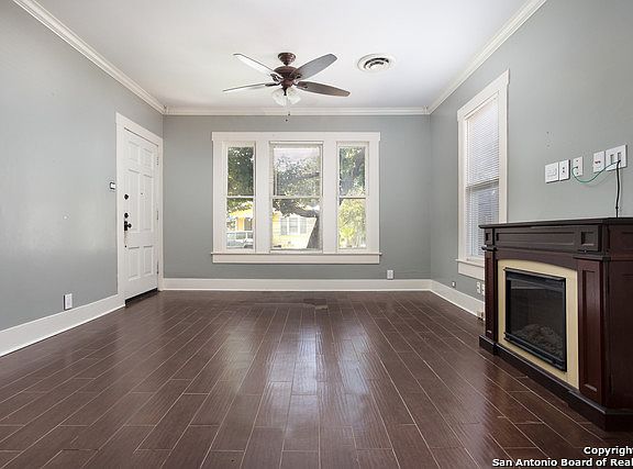 4th image of 519 Devine St
