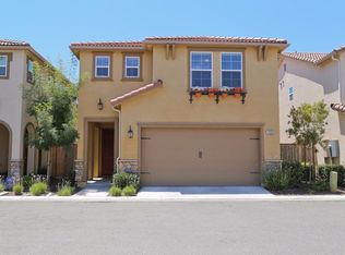 7033 N Harmony Dr, Fresno, CA