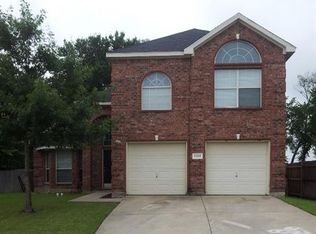 1310 Glencoe Dr, Glenn Heights, TX 75154