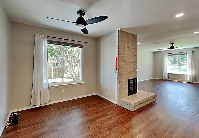 3100 Fairgate Dr — Photo 7