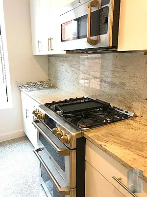 Rented by Skyline Group Real Estate | media 13