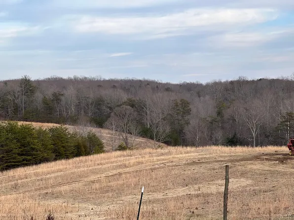 261 Bolling Hill Ln, Madison Heights, VA 24572