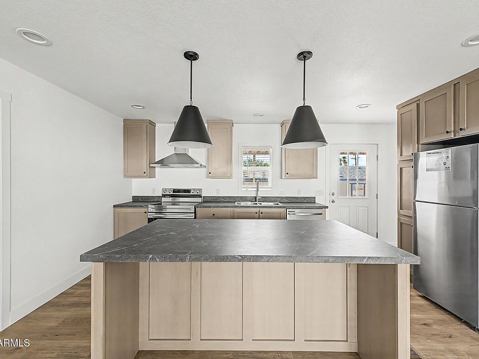 1st image of 1091 S CEDAR Drive