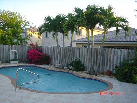 3rd image of 13910 SW 154th Pl
