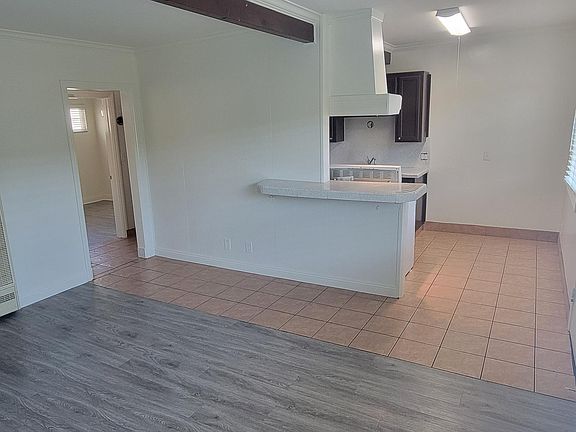 2nd image of 471 Saint Louis Ave APT 5