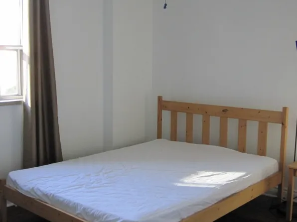 30 Gloucester St, Toronto, ON M4Y 1L6